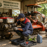 Petani melakukan perawatan rutin mesin pertanian sebelum digunakan di lahan
